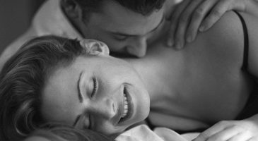 Sexo : Ma femme n'aime pas mes caresses, que faire ? - interstron.ru