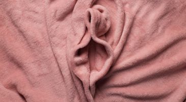 Conseil sexe : Mes petites lèvres ne sont pas symétriques, comment y remédier ?