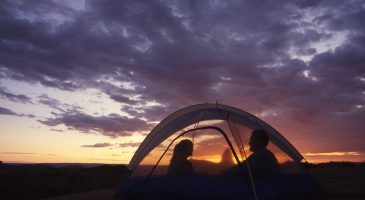 Le camping polisson et le mur des plaisirs - Histoire de sexe