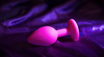 plug anal plaisir sexuel sexe sodomie orgasme