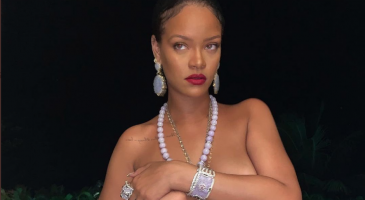 Polémique : Rihanna posent seins nus avec le dieu Ganesh - interstron.ru