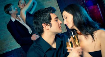 Histoire de sexe : Sodomisée par l'ami de mon mari ! - interstron.ru