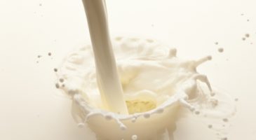 Conseil sexe : Est-ce grave de bloquer la sortie du sperme au moment de l'orgasme ?