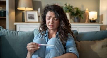 Conseil sexe : Peut-on tomber enceinte sans rapport sexuel ?